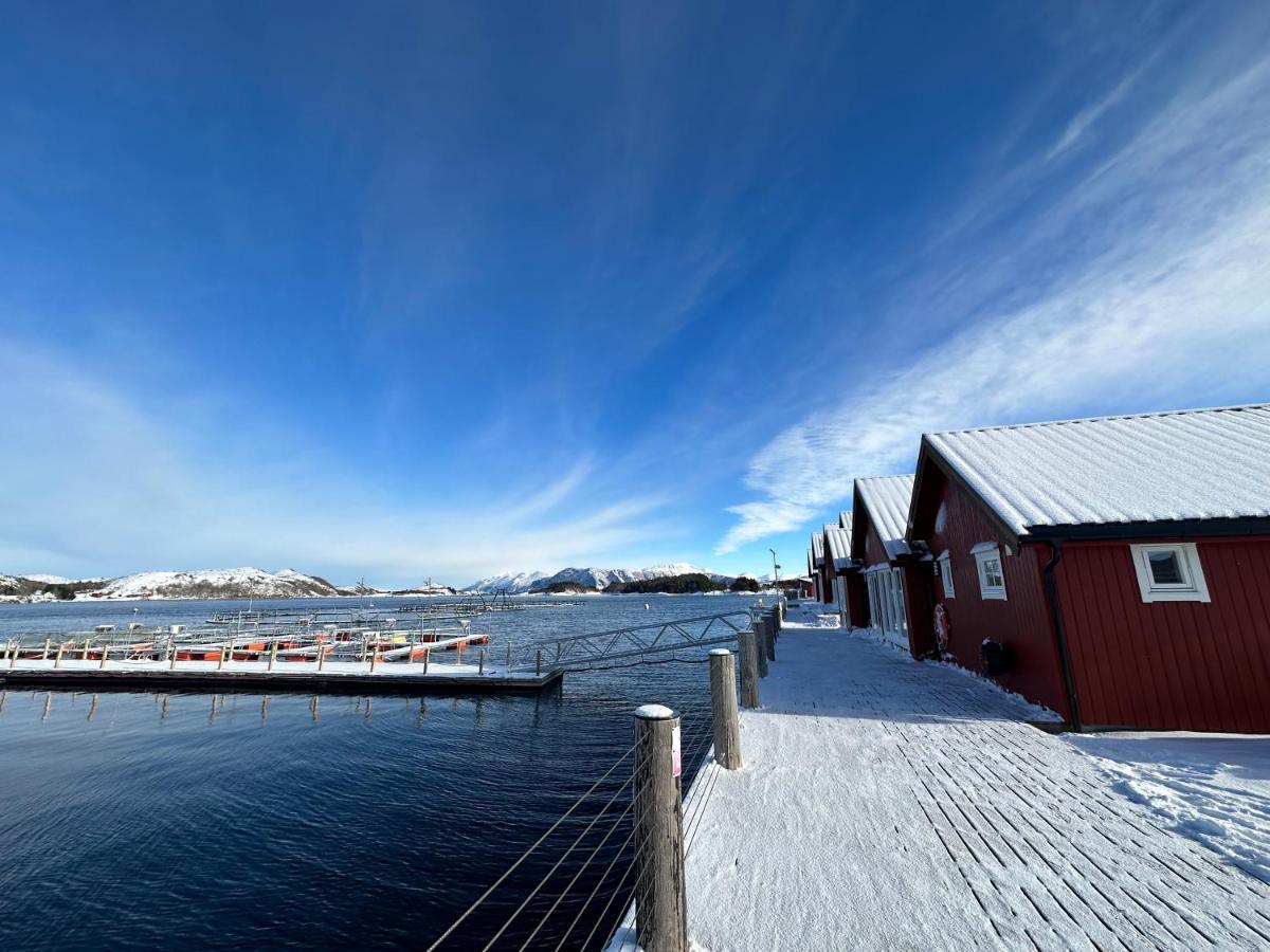 Hotel Norsk Havbrukssenter - Rorbuer Bronnoysund Esterno foto