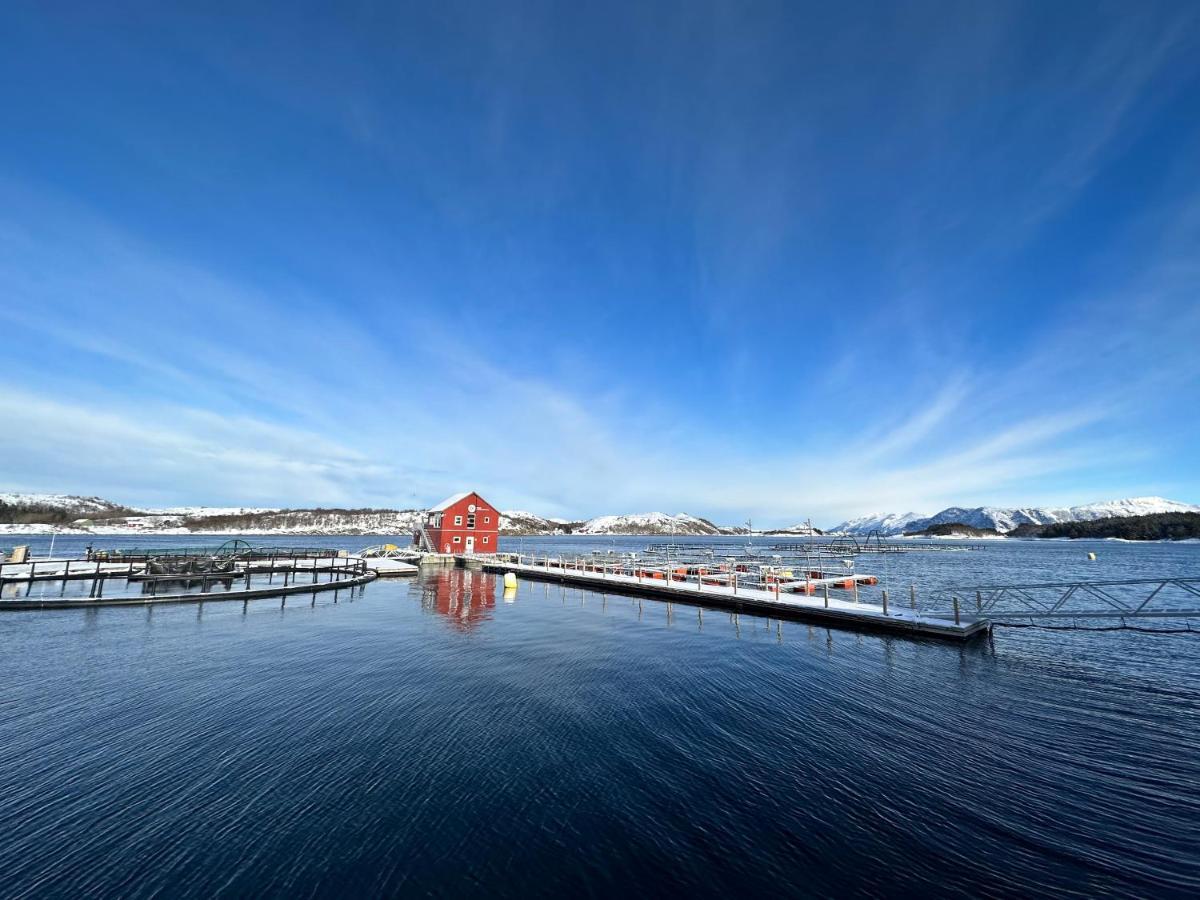 Hotel Norsk Havbrukssenter - Rorbuer Bronnoysund Esterno foto